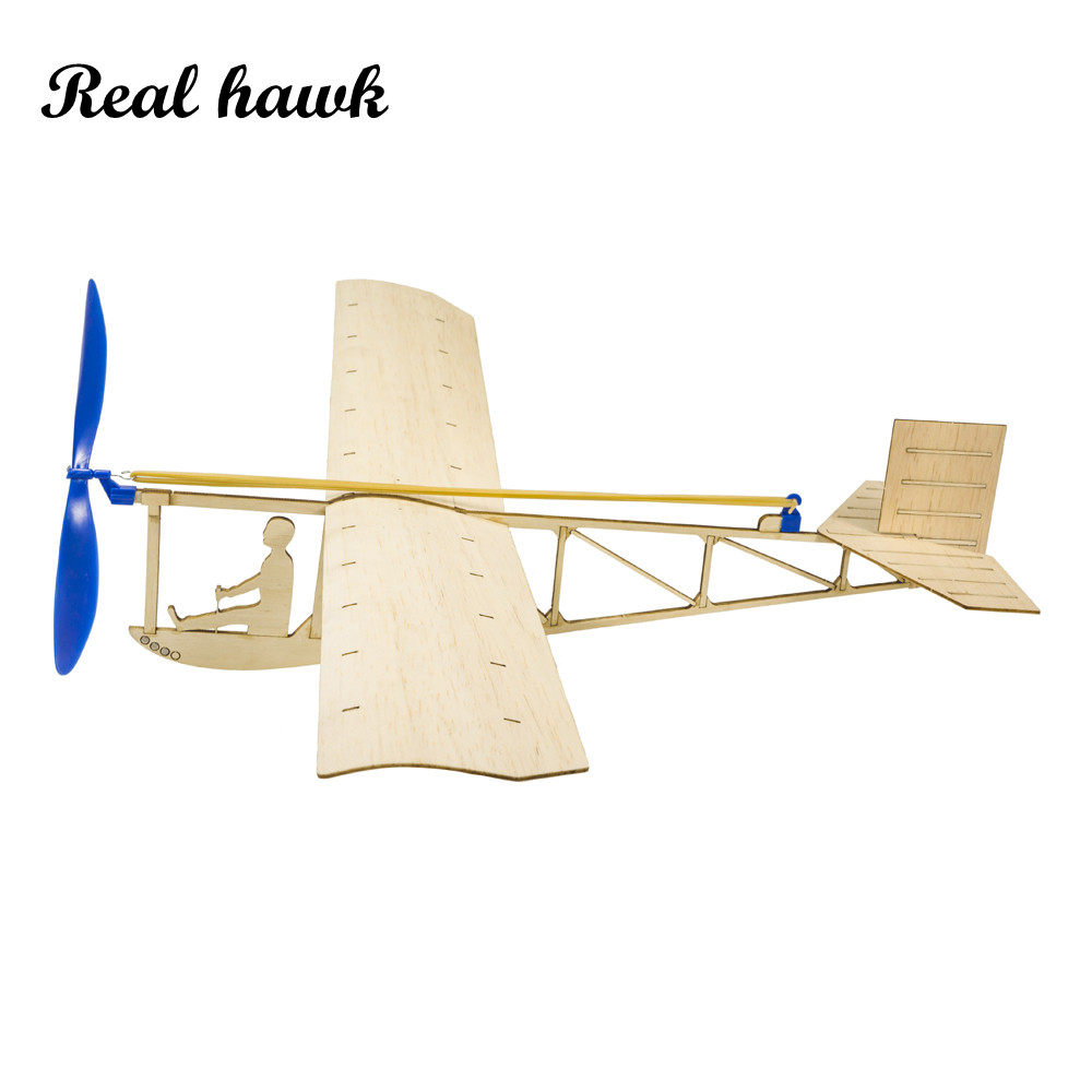 مجموعة طائرة تعمل بشريط مطاطي  - مراجعة Model Kit Simulator وسعره