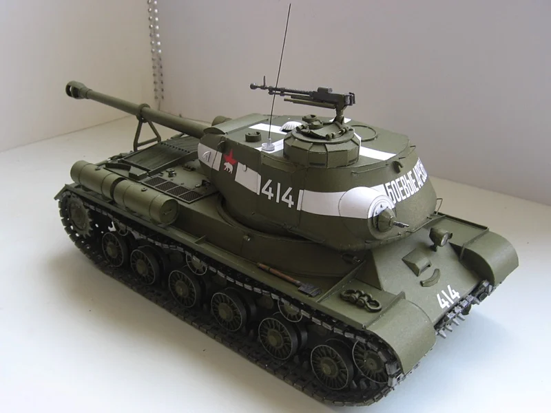 1:25 مقياس WW2 Iosif ستالين 2  - مراجعة Model Kit Ww2 وسعره