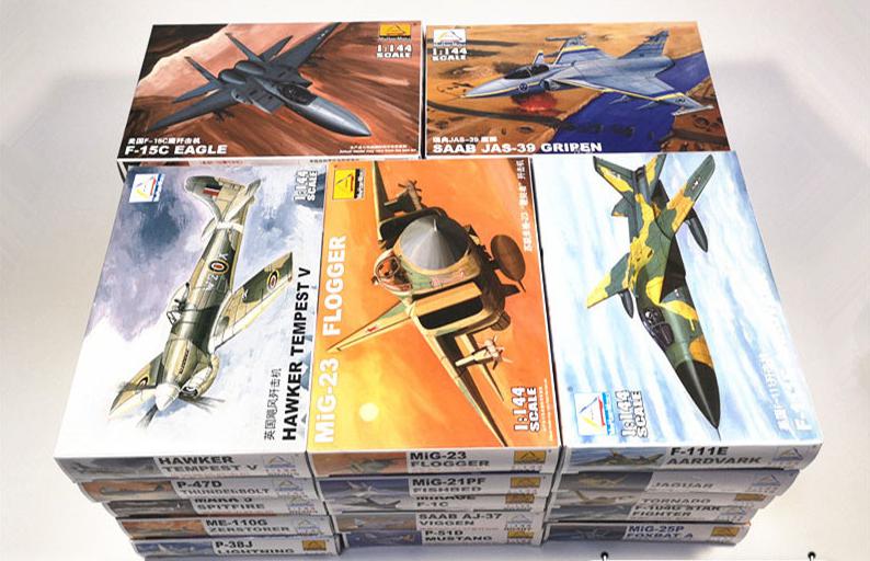 25 قطعة نموذج طائرة عسكرية بلا - مراجعة Model Kit Ww2 وسعره