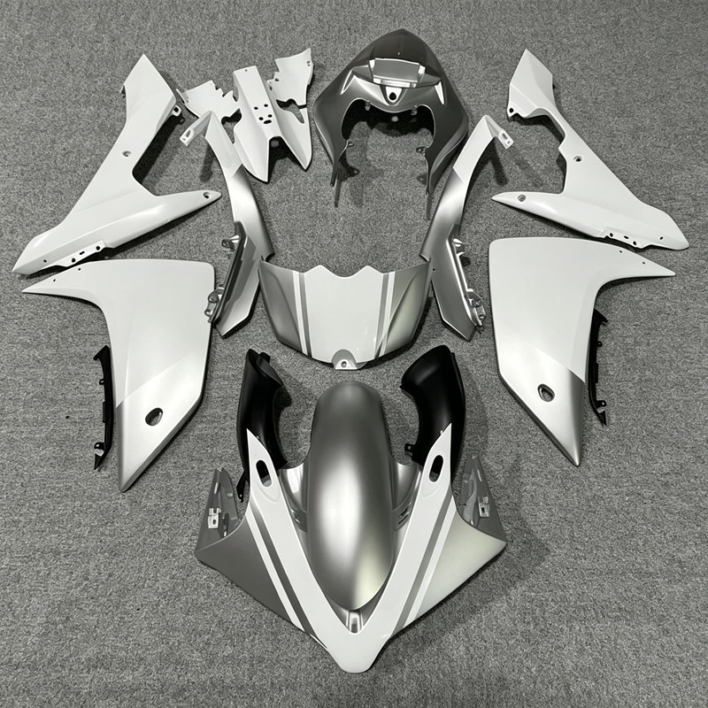 4 هدايا جديدة من طقم حواجز اله - مراجعة Model Kit Yamaha R1 وسعره