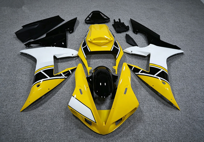4 هدايا جديدة من طقم الكسوة ال - مراجعة Model Kit Yamaha R1 وسعره