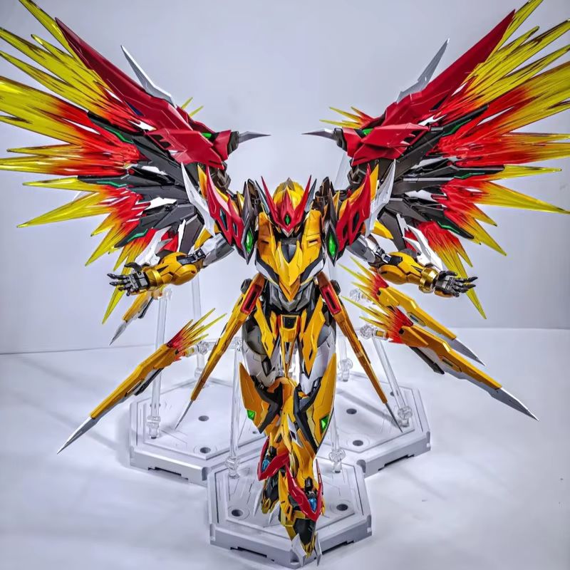نموذج تجميع هيكل معدني من سبيك - مراجعة Model Kit Figure وسعره