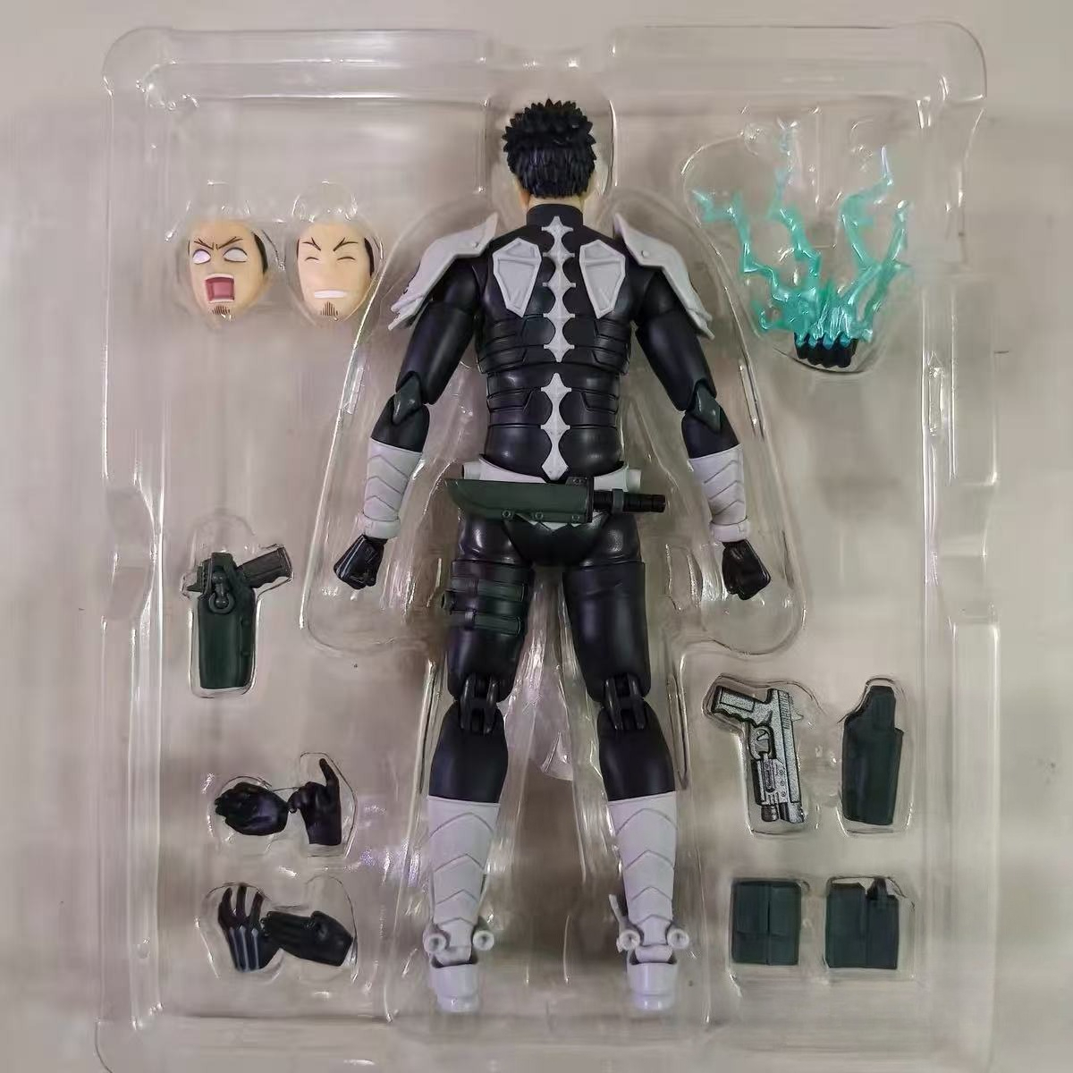 KAIJU NO.8 KAFKA HIBINO Bandai - مراجعة Model Kit Kaiju 8 وسعره